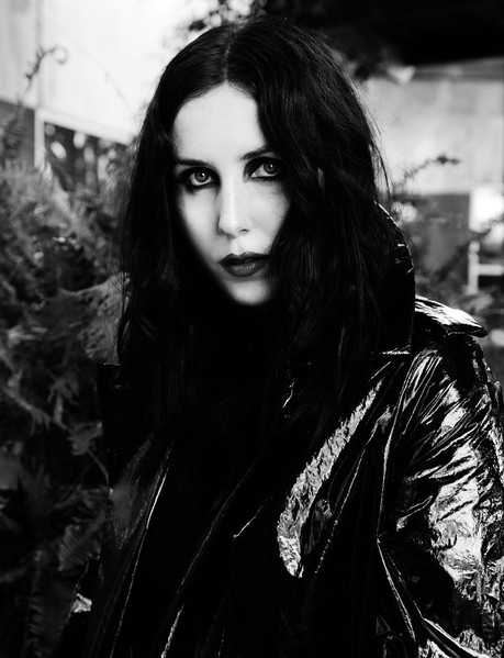 Photo of Chelsea Wolfe