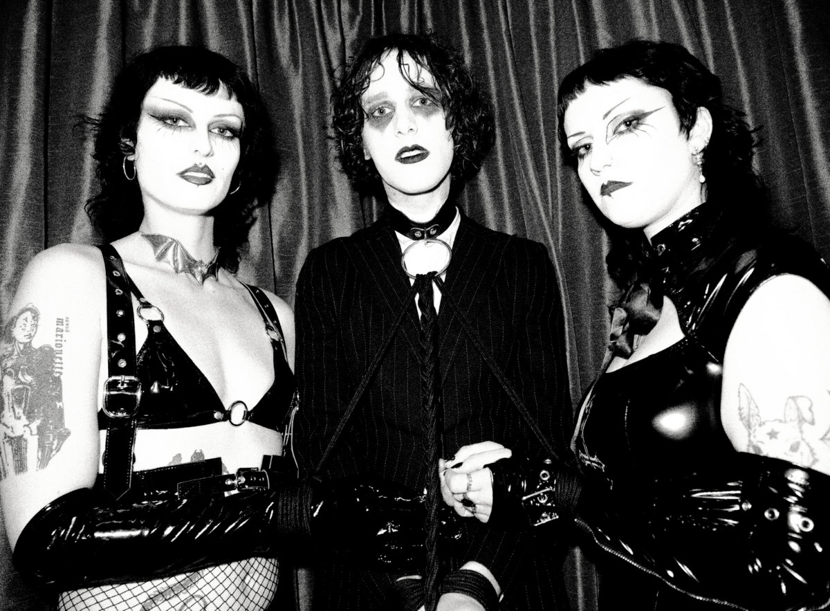 Photo of Dear Omen